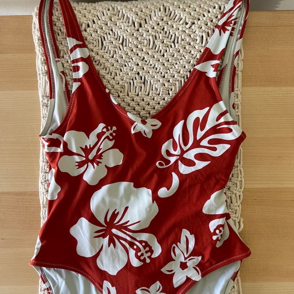 ELE Swim Chloe One piece - Picture 2 of 6